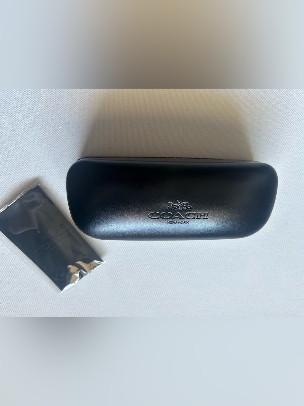 Coach New York Hardshell Eyeglass Sunglasses Case Clamshell w/ Cleaning Cloth
